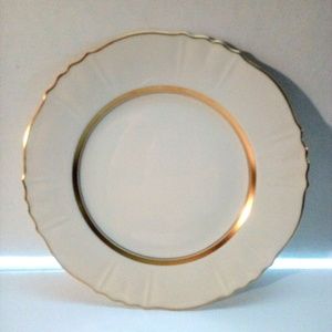 Syracuse China Old Ivory Cornwall Salad Plate